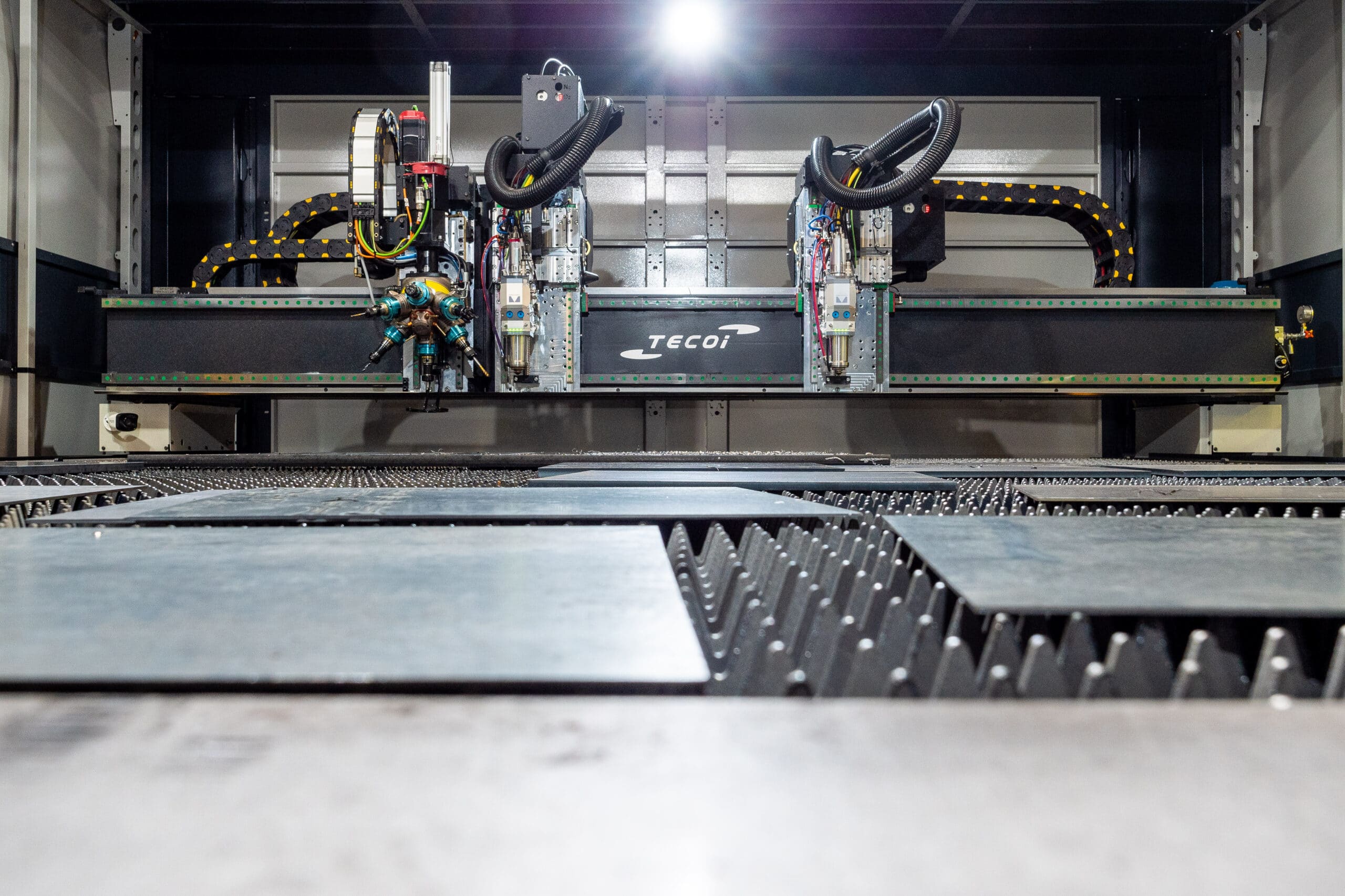 Tecoi Machining on laser 2